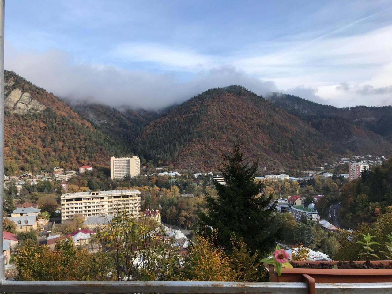 Anano'S Guesthouse Borjomi Esterno foto